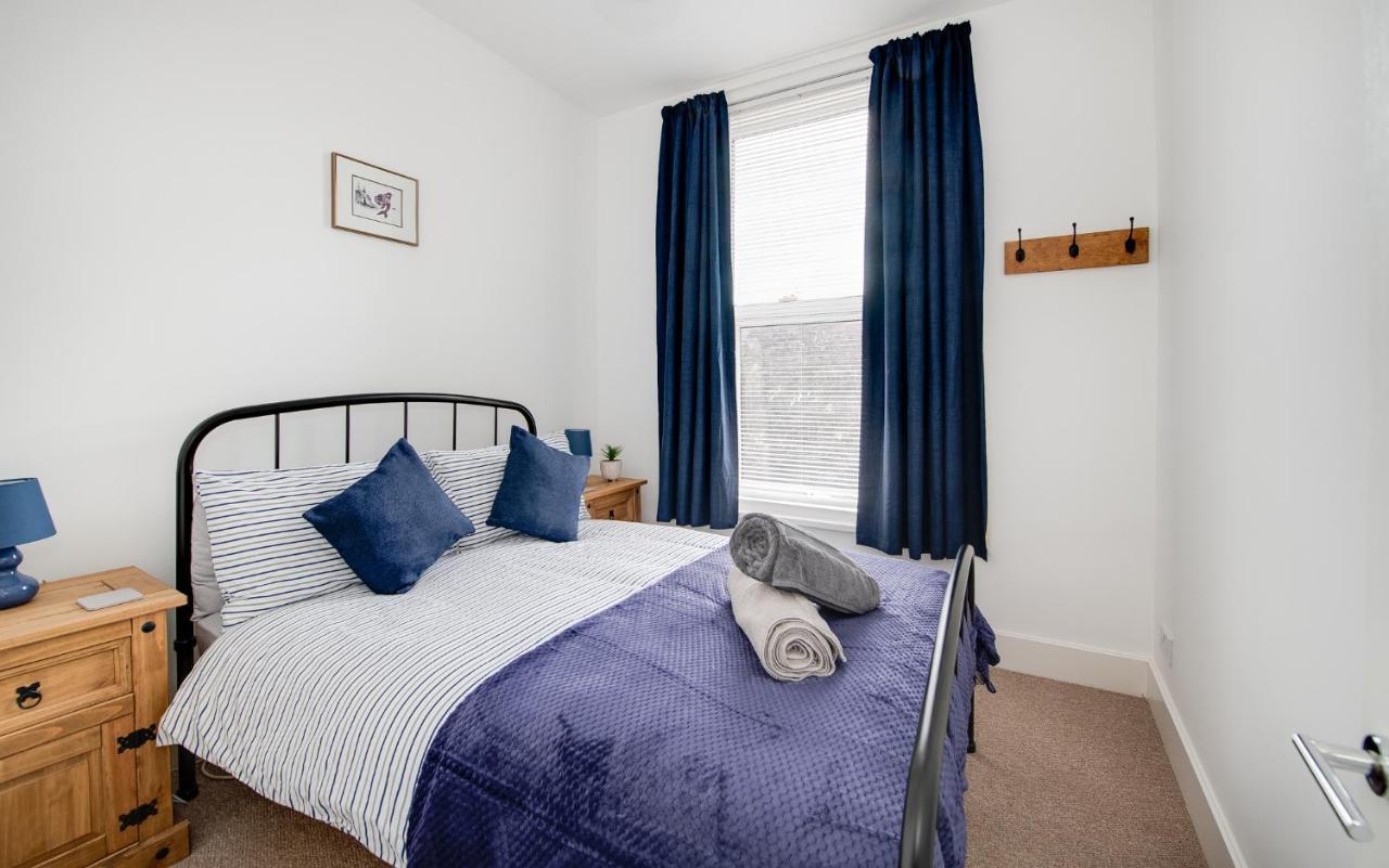 Bright 2 Bedroom In Southsea. 8 Min Walk To Seafront Portsmouth Exteriör bild